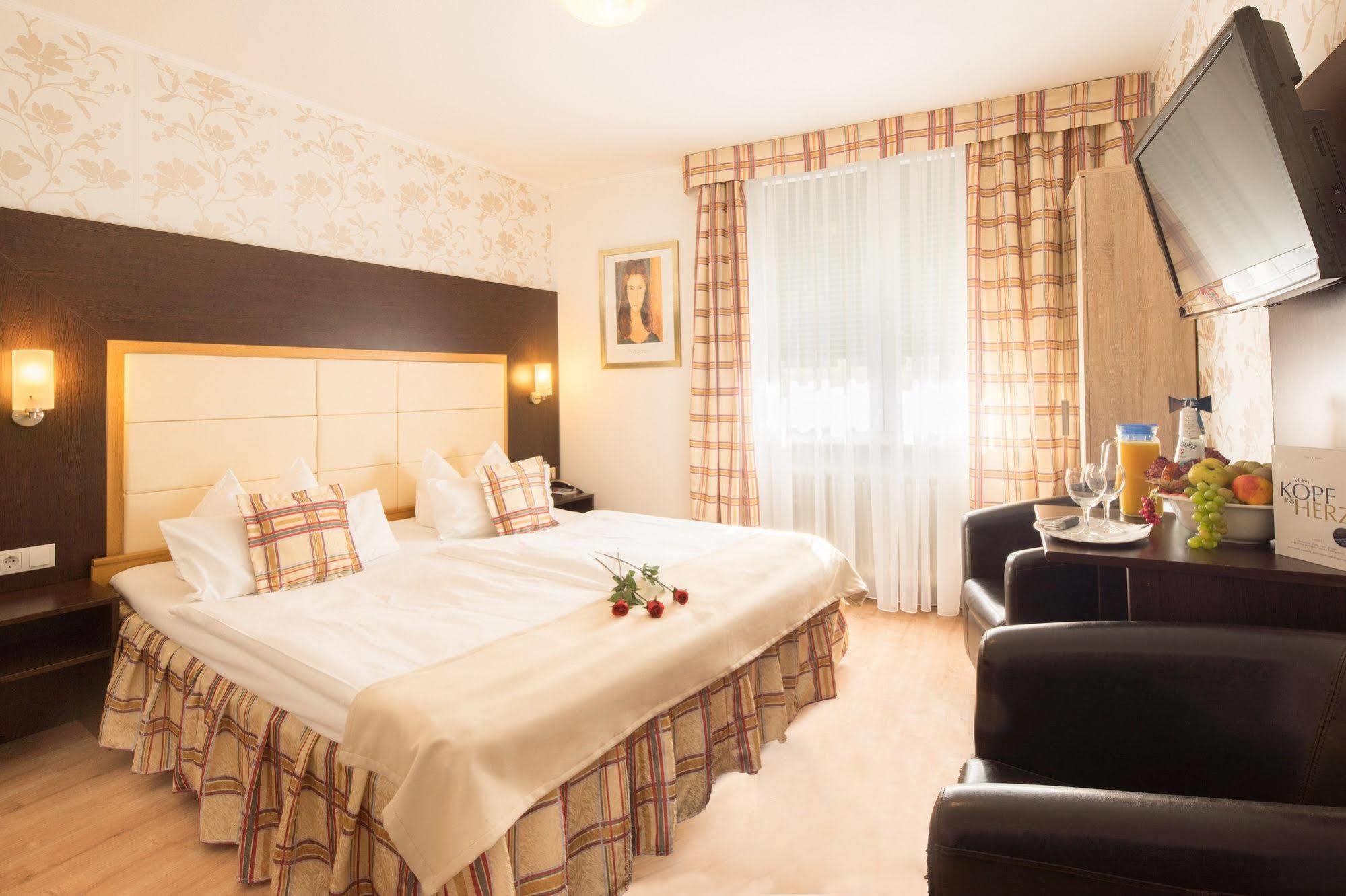 Central Boutique Hotel Bad Mergentheim Exterior photo